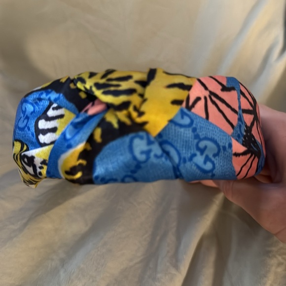 Headband - Picture 1 of 3